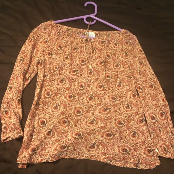 LOFT Tops - Ann Taylor Loft printed shirt